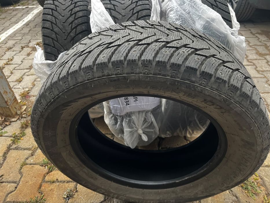Резина зима шип 235/60 r18