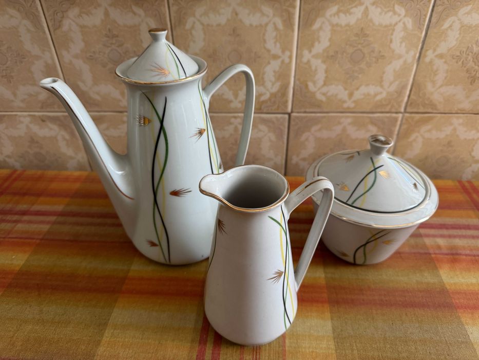 Комплект чаши за ракия сервиз за чай и кафе каничка захарница на цветя