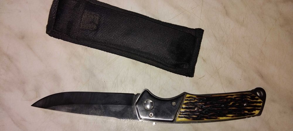 Сгъваем ловен нож