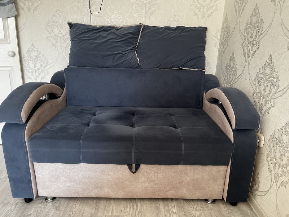 Продам мини диван