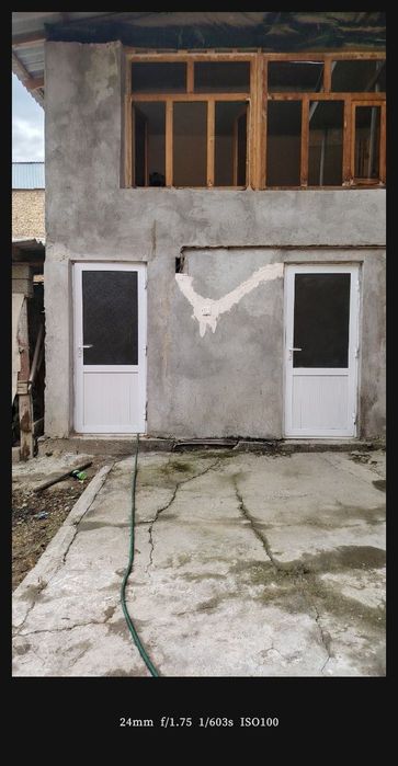 Ijaraga 4 xonali uy beriladi xonaboda