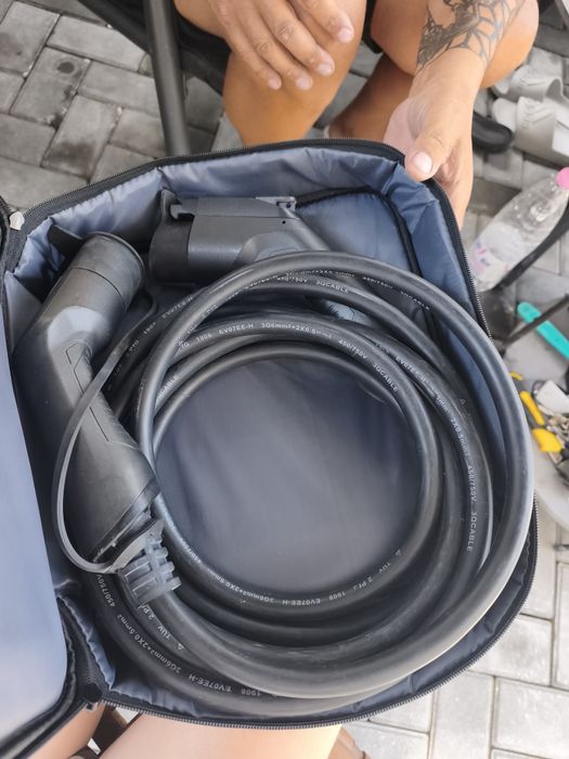 Кабел за зареждане Type 2 към Type 1 за EV 5метра 32А МАКС 22kW