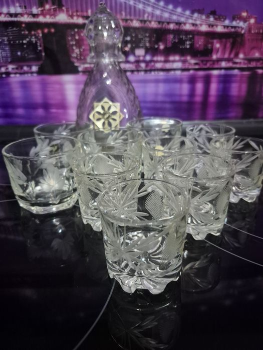 Продаю хрустальный набор