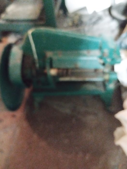 Рит машина за рязане на кожа