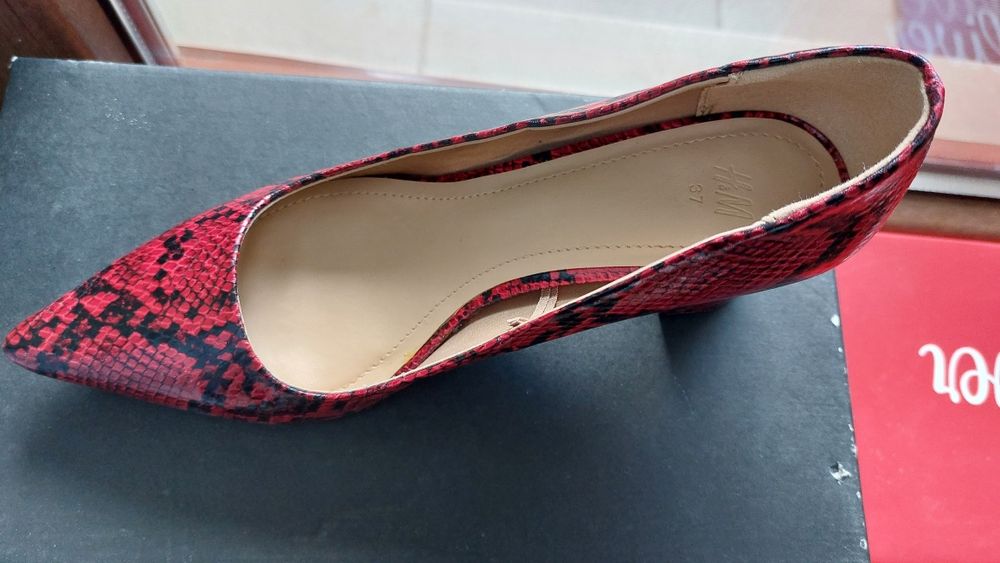 Pantofi noi H&M, mas 37