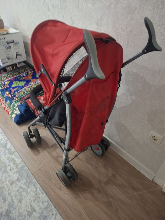 Срочно продам прогулочную коляску,цена 5тыс