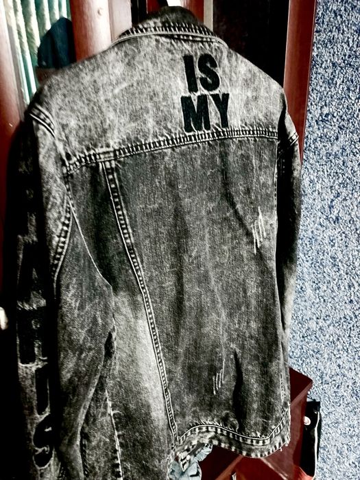 Джинсы куртка сотилади