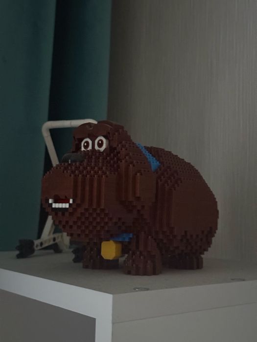 собранное лего (фигурки)