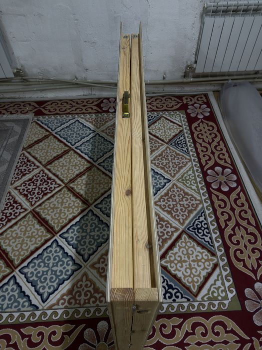 Продается стол  в хорошем состоянии