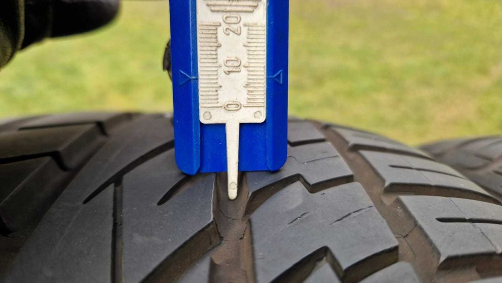 Anvelope vara 255 45 R 19 100V Continental