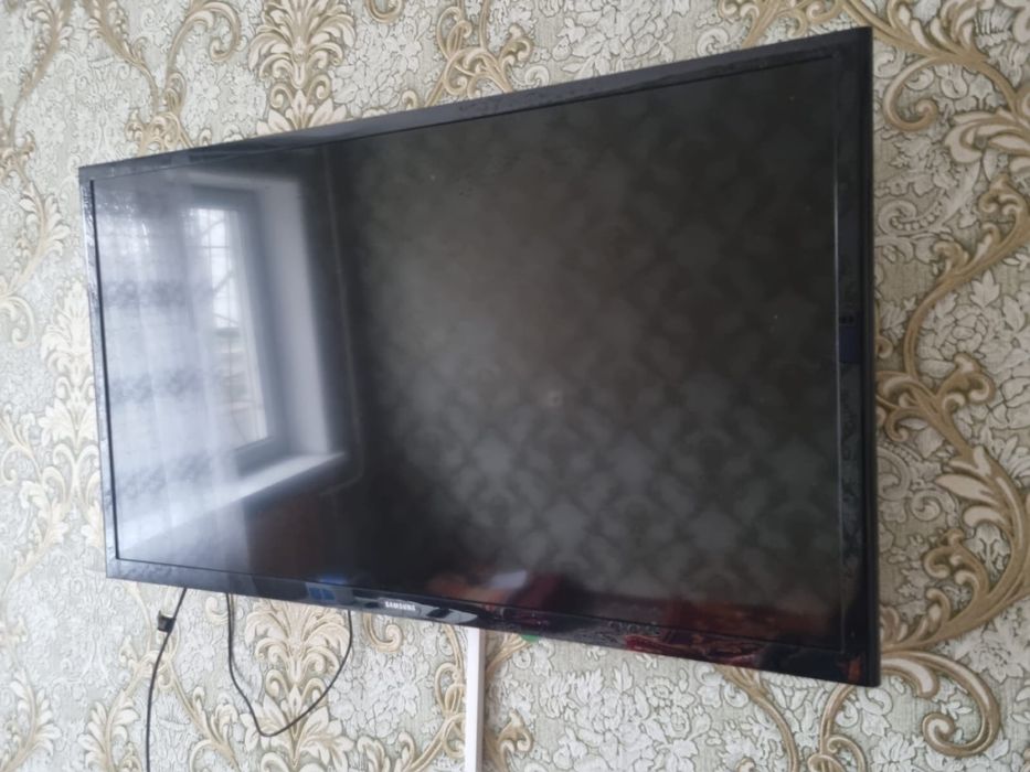 Продам телевизор самсунг