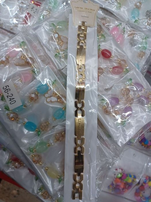 Всичко по 5€ броя