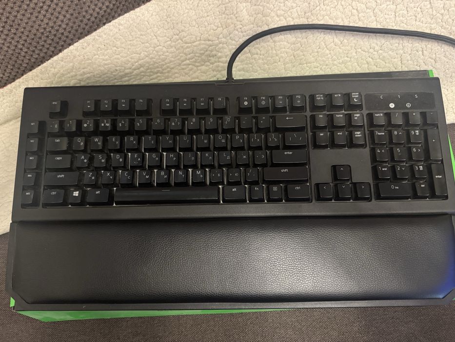 Клавиатура Razer Blackwidow chroma v2