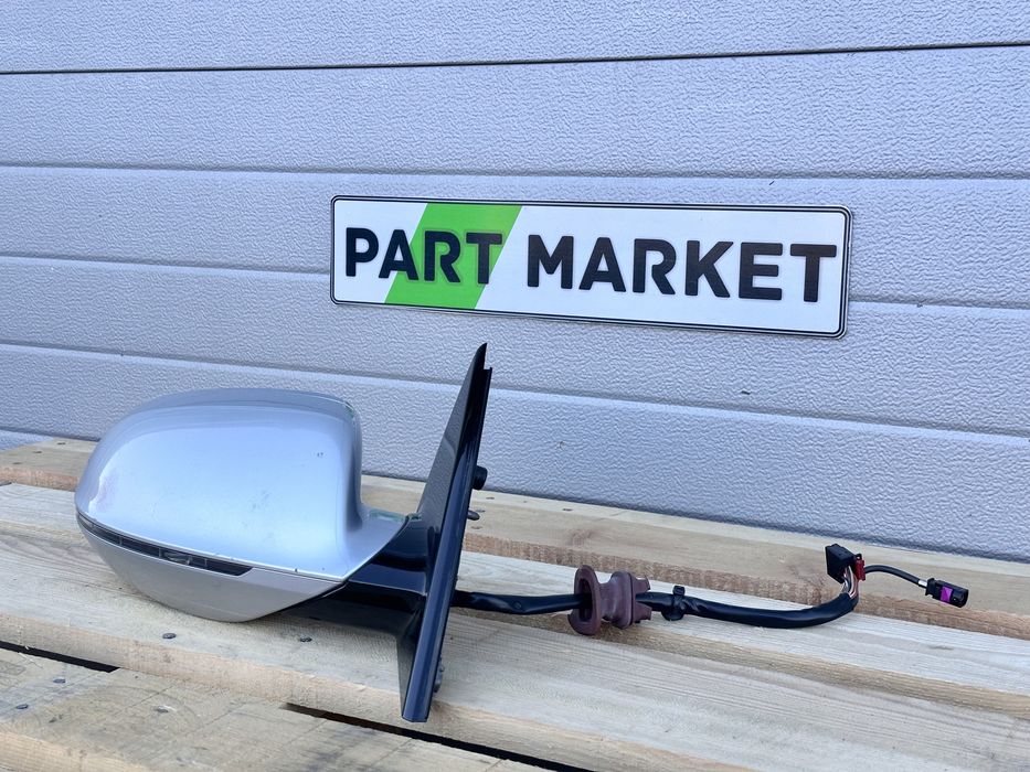 Дясно огледало AUDI A8 D4 с камера 4H1857410M