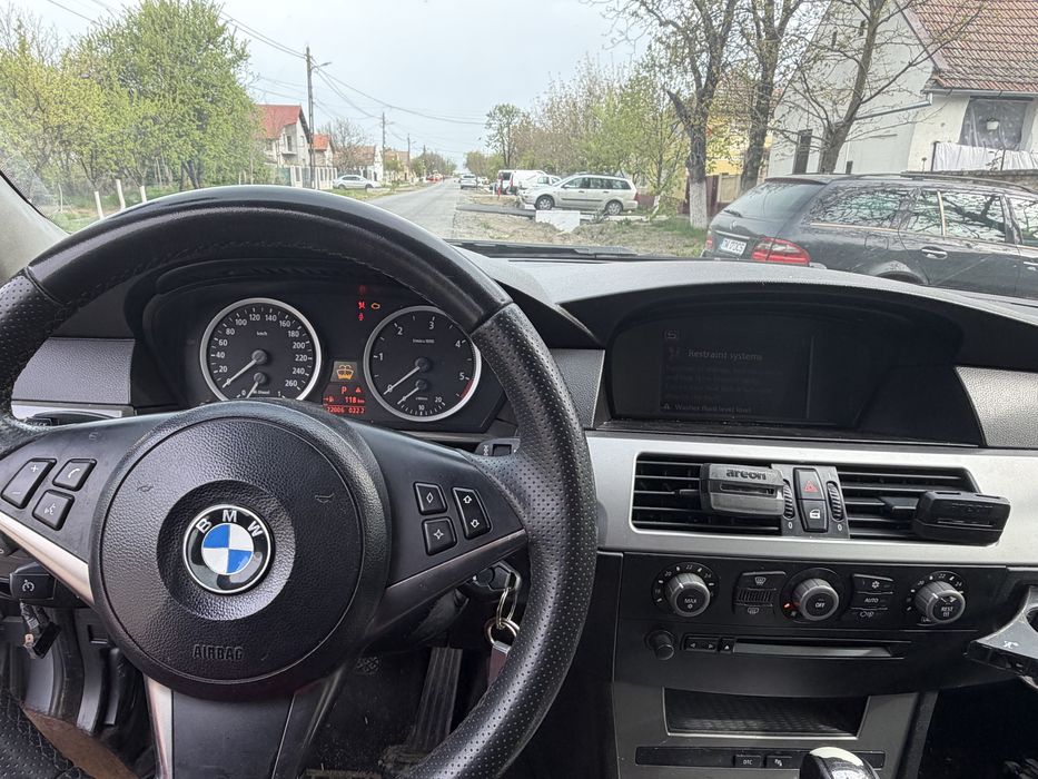 BMW 525 automat e61