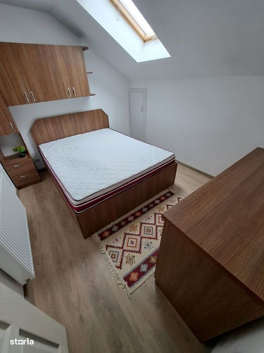 Apartament cu 3 camere semidecomandate, Marasesti