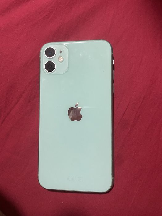 Продам iphone 11 64