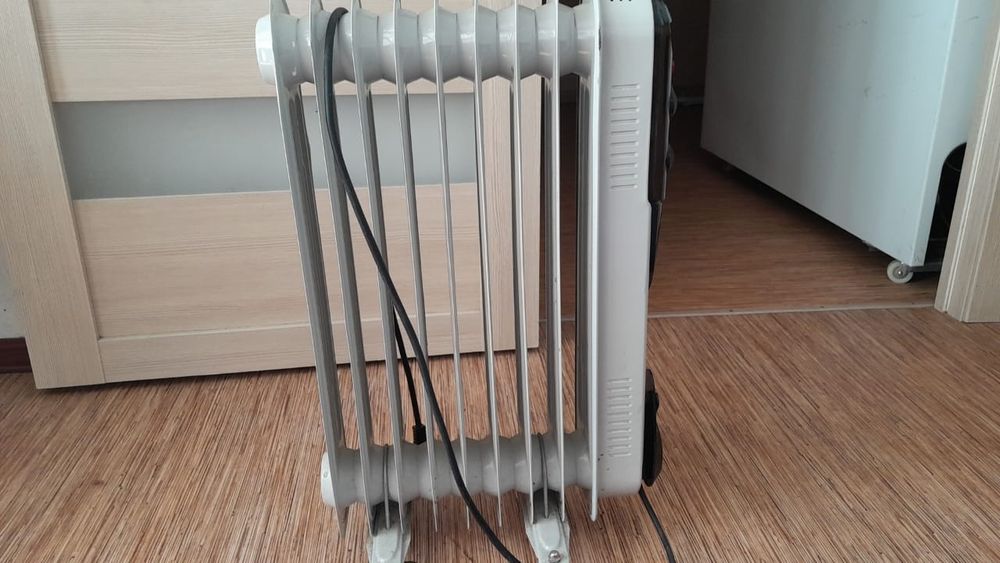 Продам радиатор масляный