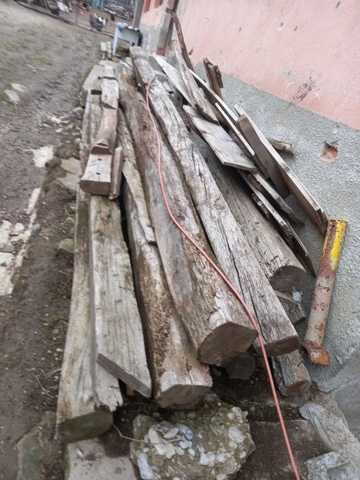 Grinzi de stejar vechi