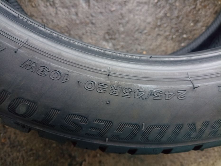 4 anvelope de iarna Bridgestone 245/45 R20 dot 1919