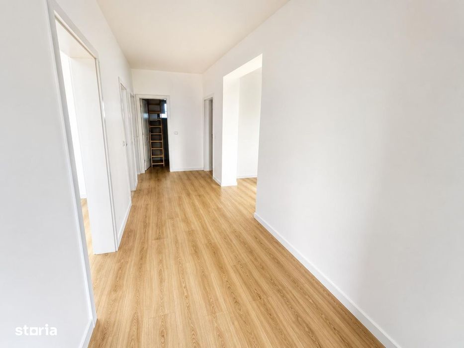 Casa 3 camere, 2 bai, FiNALIZATA, CANALIZARE Miroslava Ciurbesti