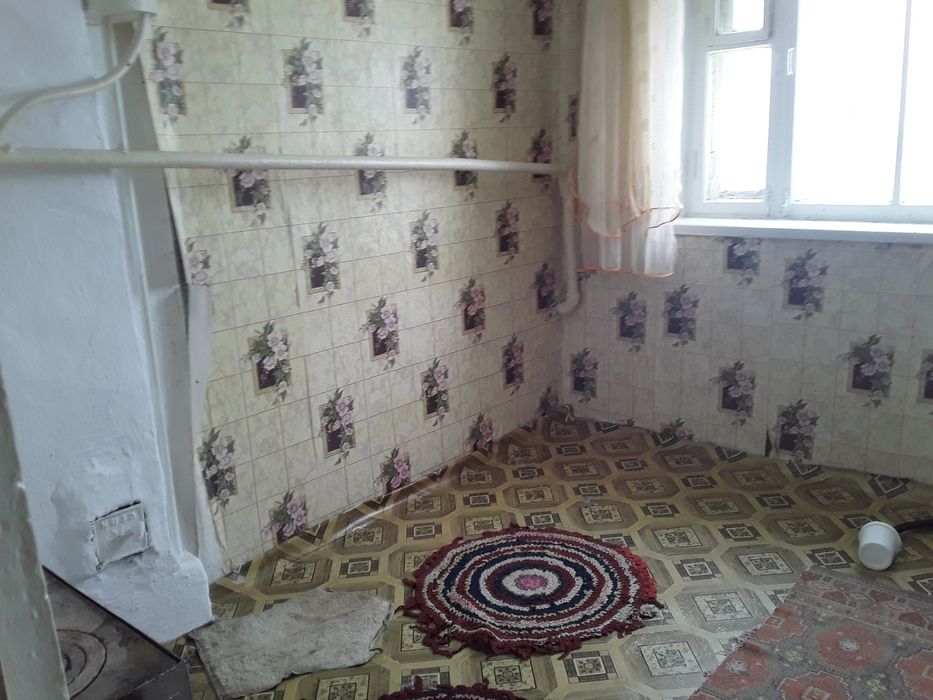 Дом рядом с трассой