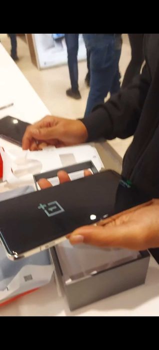 One + 13 телефон