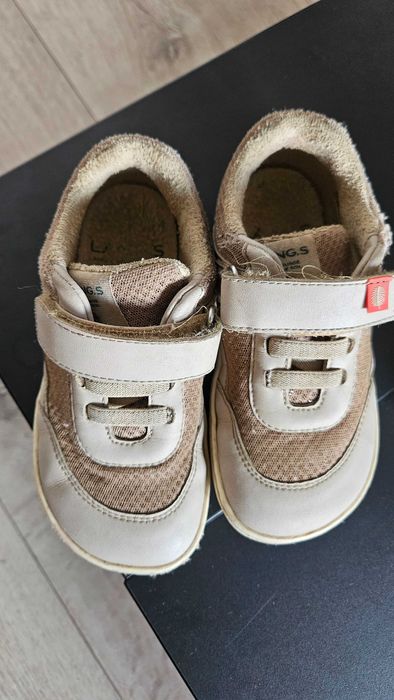Vând tikki sneakers barefoot rock mărimea 25