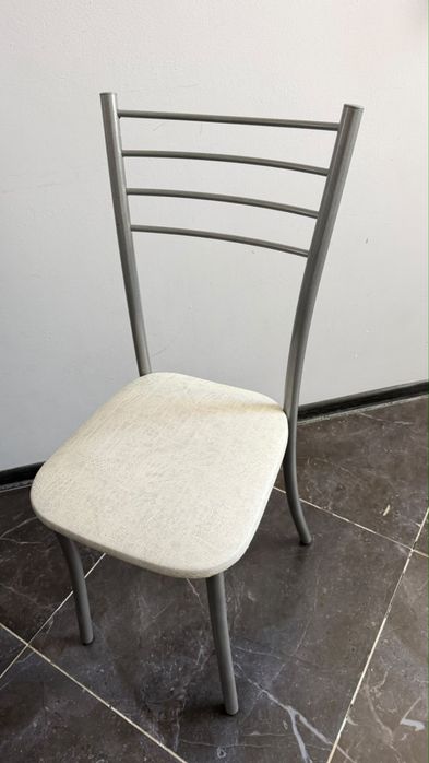 Продам стол раздвижной