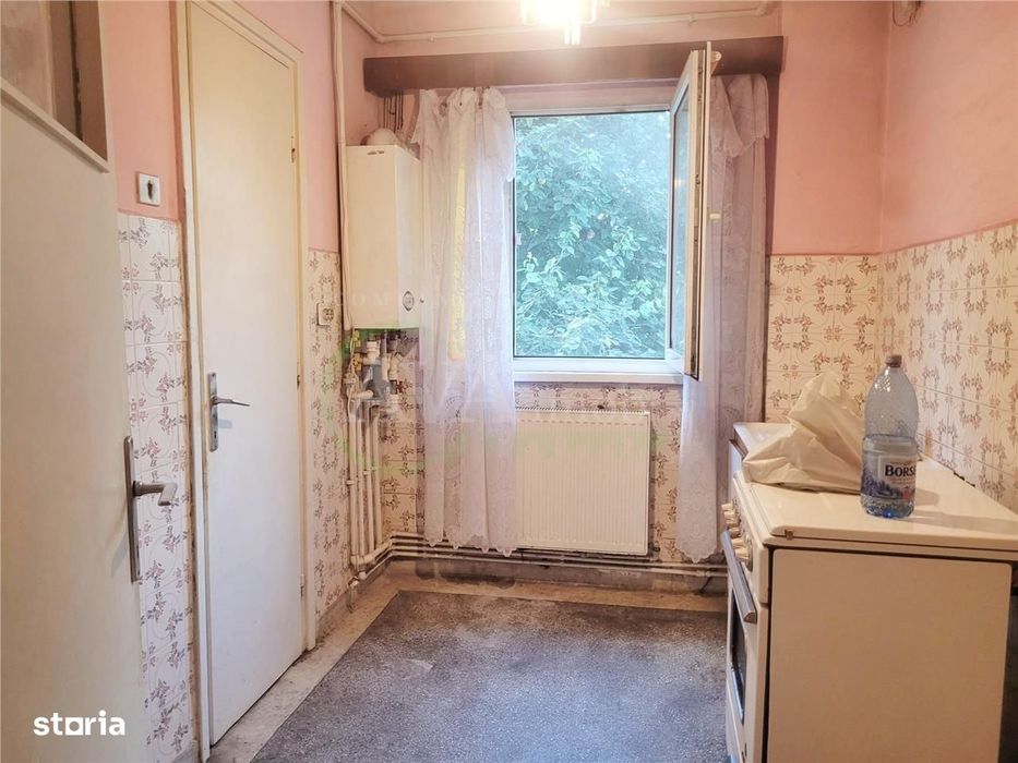 Apartament 2 camere semidecomandat, zona Orizont