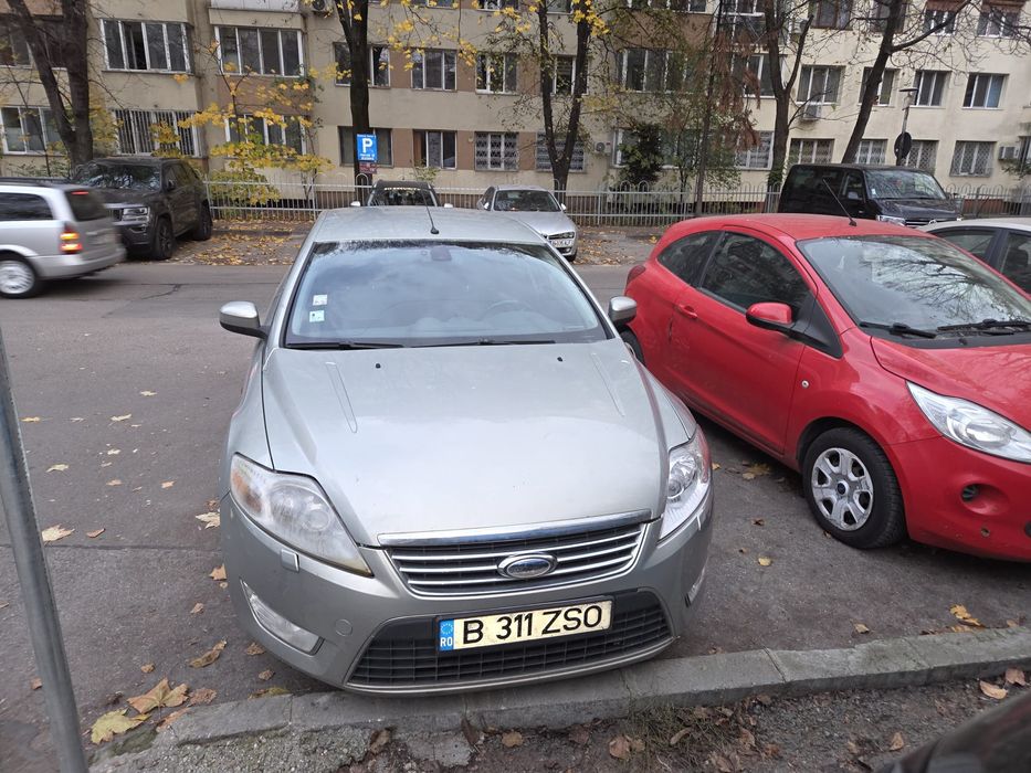 Vand Ford mondeo ghia 2.0 tdi