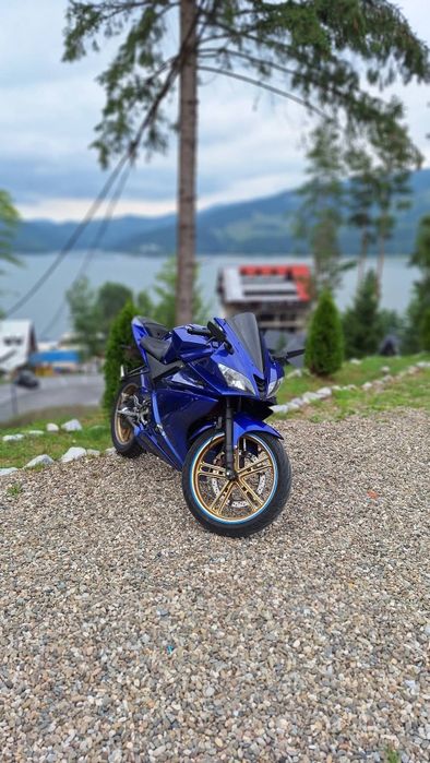 Yamaha YZF R125 2013
