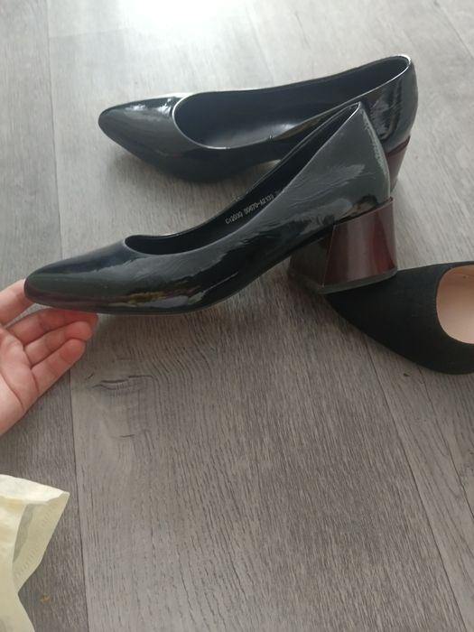 Продам женские лодочки