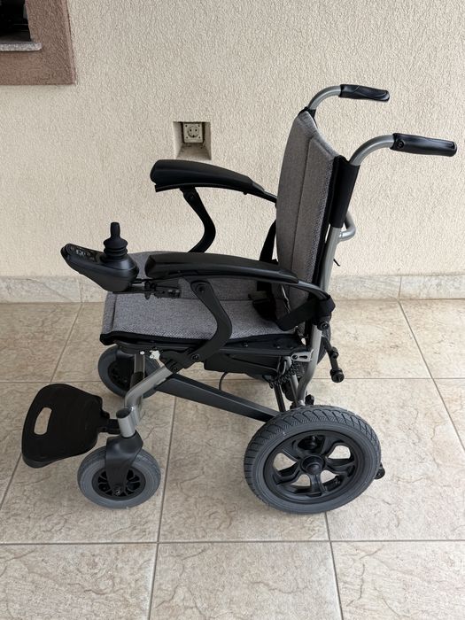 Set scaun rotile electric + scaun toaletă + rampă