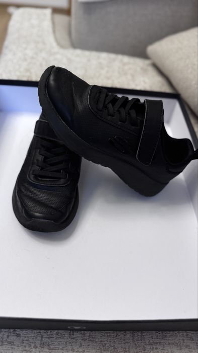 зимни обувки и ботуши