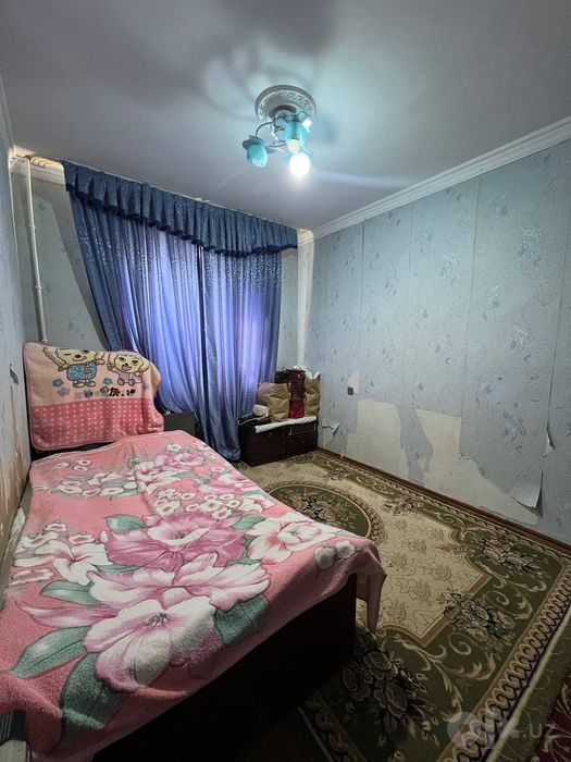 Срочно сотилади!2 хонали 66,35 кв.м Чирчик,А Темур кучаси Урмон савдо
