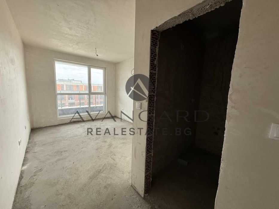 оф.24757 Тристаен апартамент/ Гребна база