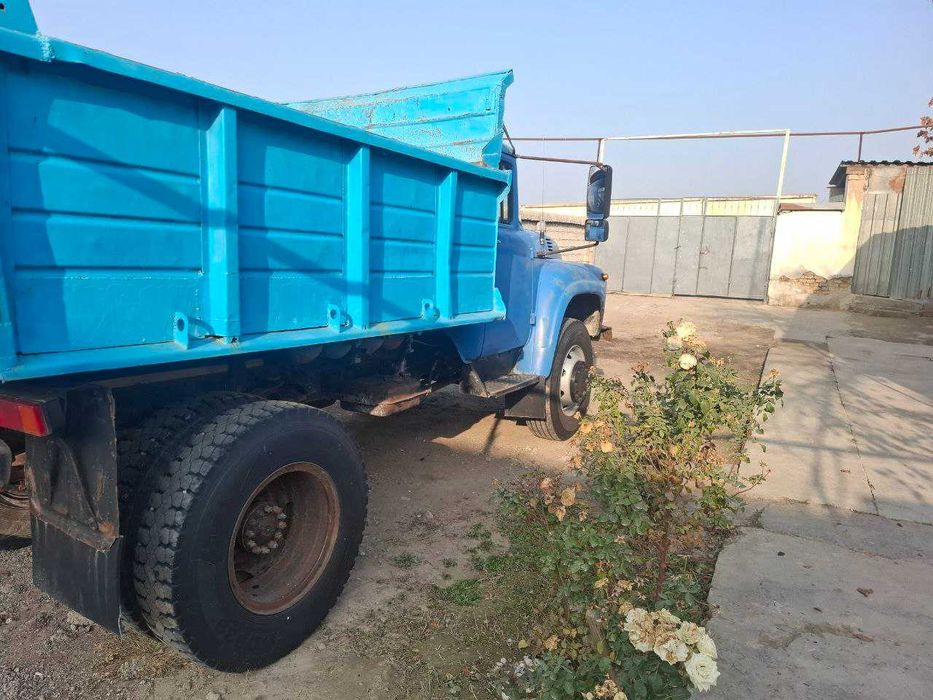 Зил самосвал сотилади