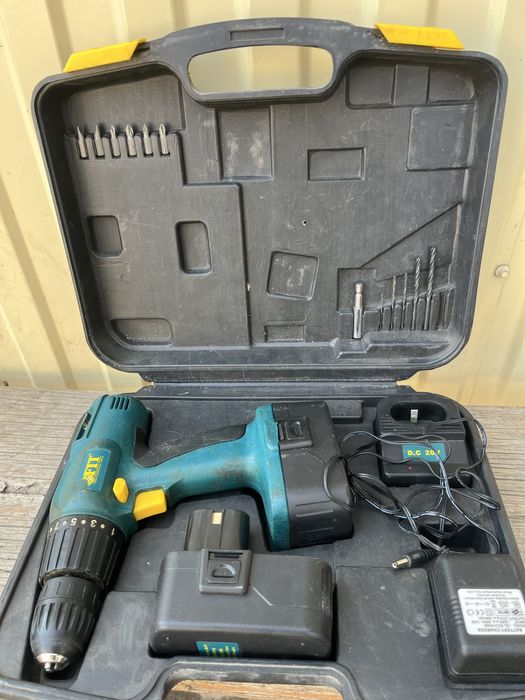 Продам шуруповерт