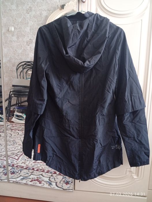 Распродажа курток весна-осень