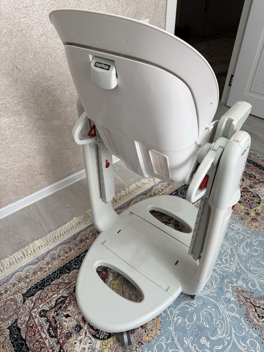 Стульчик для кормления Peg Perego