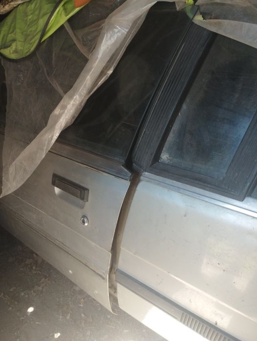 Продам автомобиль Мазда 929