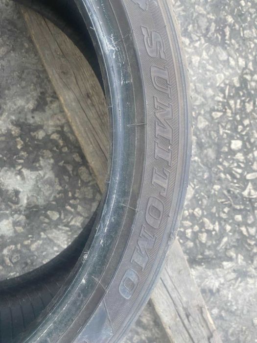2 броя летни гуми Sumitomo 255/35 R19 Dot 1024 ном 56