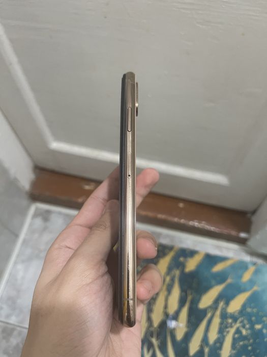 iPhone xs max срочно продам