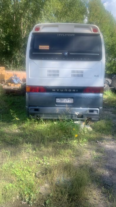 2 автобуса Hyndai