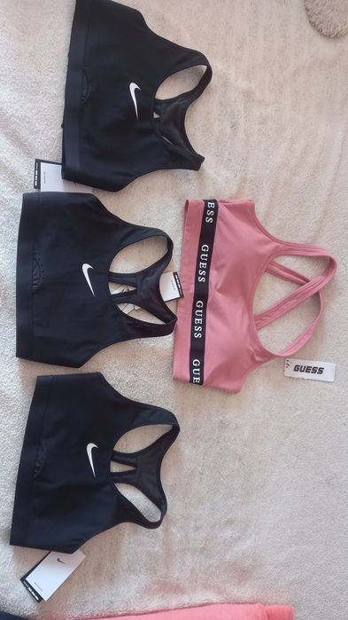 Дамски спортни дрехи