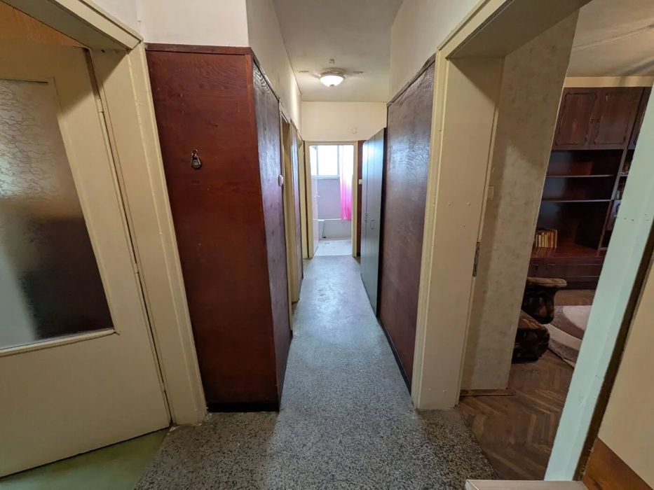 Масивен апартамент 88 кв.м с 3 спални и 2 тераси – кв. Васил Левски, Казанлък