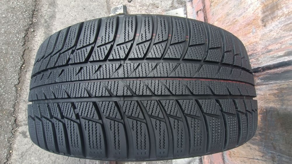 225/40/18 Bridgestone