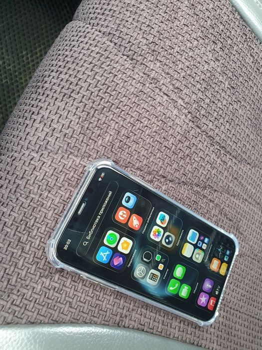 Айфон 11 все в оригинале