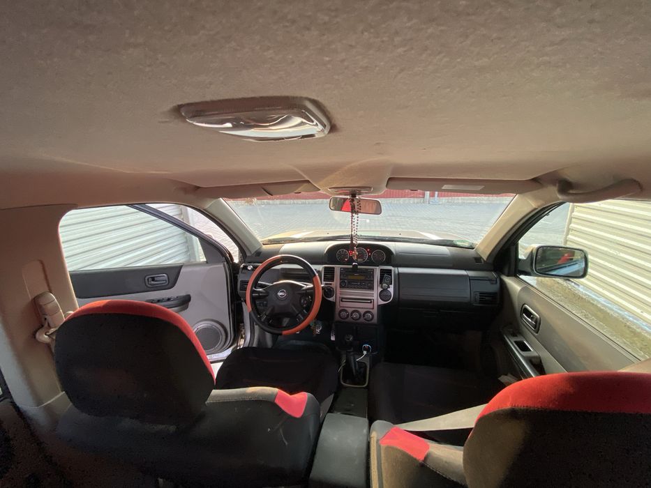 Vand nissan X-trail sau schimb cu toareg cu carlig